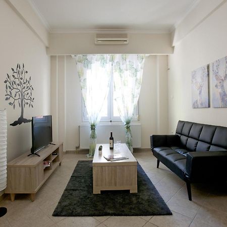 Comfortable Apartment At The Foot Of The Odeon Of Herodes Atticus 雅典 外观 照片